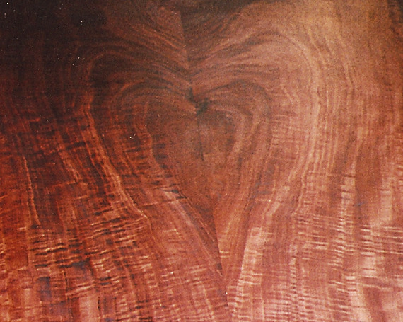 Eucalyptus Heart Table